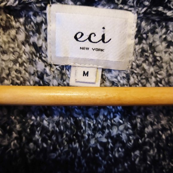 eci New York Black and White Boucle Sweater Size M - Picture 5 of 6